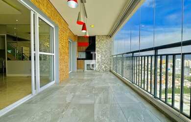 Imagem: O apartamento possui 4 Dormitórios, 5 Banheiros, 5 Vagas na