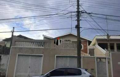 Imagem: A casa possui 2 Dormitórios, 1 Banheiro, 4 Vagas na garagem