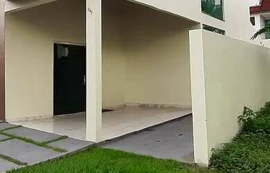 Imagem: A casa em condomínio possui 3 Dormitórios, 4 Banheiros, 3