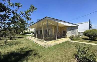 Imagem: Casa para Venda em Araruama, Praça da Bandeira, 4 dormitórios