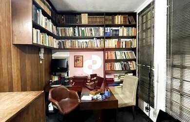 Imagem 1: Casa para venda tem 351 metros quadrados com 3 quartos em Jardim Novo...