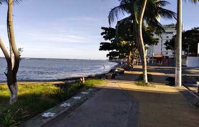 Imagem: O apartamento possui 3 Dormitórios, 1 Banheiro, 1 Vaga na garagem