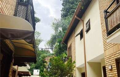 Imagem: A casa em condomínio possui 3 Dormitórios, 3 Banheiros, 4