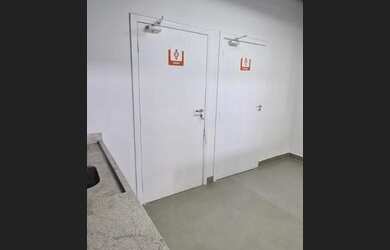 Imagem 14: Galpão/Depósito/Armazém para aluguel e venda tem 196 metros quadrados