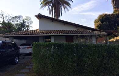 Imagem: A casa em condomínio possui 3 Dormitórios, 2 Banheiros, 2