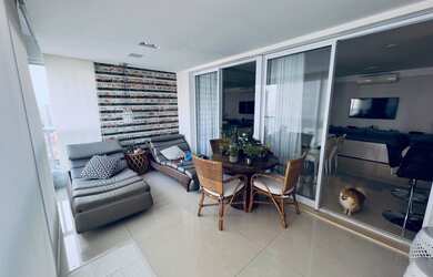 Imagem: O apartamento possui 2 Dormitórios, 3 Banheiros, 2 Vagas na