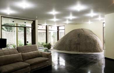 Imagem: A casa em condomínio possui 4 Dormitórios, 5 Banheiros, 5