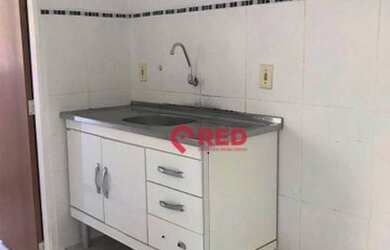 Imagem: O apartamento possui 2 Dormitórios, 1 Banheiro, 1 Vaga na garagem