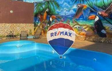 Imagem: A casa em condomínio à venda possui 5 Dormitórios, 5 Banheiros