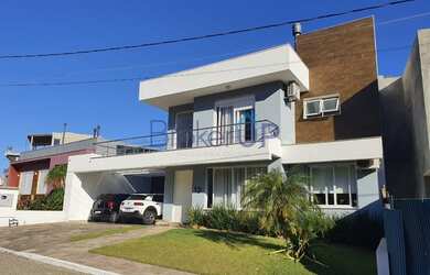 Imagem 1: Casa com 4 suítes e piscina em Condominio na Hípica - Porto Alegre
