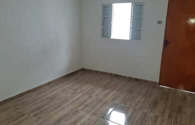 Imagem: A casa possui 1 Dormitório, 1 Banheiro, 40m² de Área e está