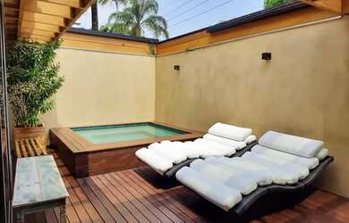 Imagem: O apartamento possui 4 Dormitórios, 5 Banheiros, 2 Vagas na