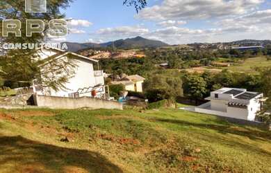 Imagem: O terreno possui 800m² de Área e está localizado em Atibaia