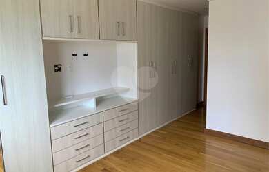 Imagem: O apartamento possui 3 Dormitórios, 3 Banheiros, 3 Vagas na