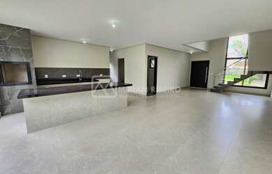 Imagem: A casa em condomínio possui 3 Dormitórios, 3 Banheiros, 2