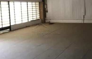 Imagem: O depósito possui 300m² de Área e está localizado em Centro