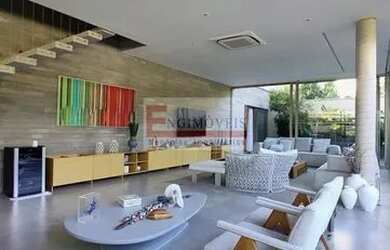 Imagem: A casa possui 5 Dormitórios, 5 Banheiros, 2 Vagas na garagem