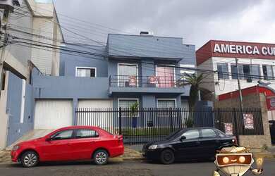 Imagem: A casa possui 1 Dormitório, 1 Banheiro, 547m² de Área e