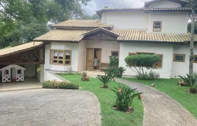 Imagem: Linda casa em condomínio de alto padrão com fácil acesso