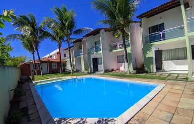 Imagem: A casa possui 2 Dormitórios, 2 Banheiros, 1 Vaga na garagem