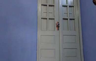 Imagem: A casa possui 1 Dormitório, 1 Banheiro, 1 Vaga na garagem e