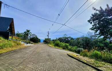 Imagem: O terreno possui 478m² de Área e está localizado em Nova