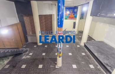 Imagem: O depósito possui 255m² de Área e está localizado em Santa