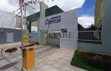 Imagem: O apartamento possui 3 Dormitórios, 1 Banheiro, 1 Vaga na garagem