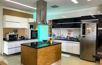 Imagem 4: Casa Terrea no Forest Hill 3 Suítes amplas com armários fixos e ar condicionados e luminár