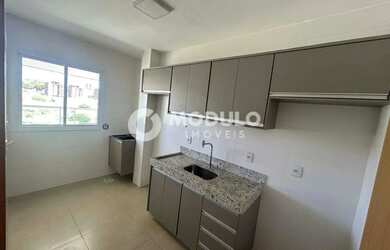 Imagem: O apartamento possui 2 Dormitórios, 2 Banheiros, 2 Vagas na