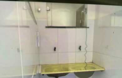 Imagem: A casa em condomínio possui 1 Dormitório, 1 Banheiro e está