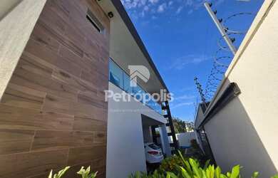 Imagem 3: Venha navegar nesse majestoso sobrado mobiliado com aparência de navio...