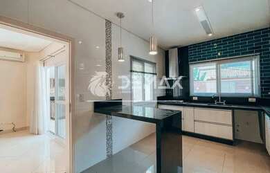 Imagem 12: Alugo ou vendo sobrado 4 suítes Urbanova Altos da Serra VI