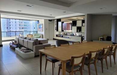 Imagem: O apartamento possui 3 Dormitórios, 4 Banheiros, 3 Vagas na