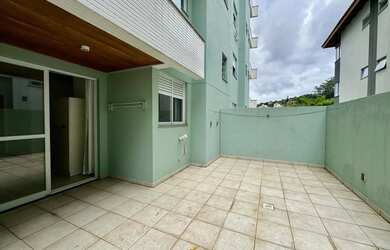 Imagem: O apartamento possui 2 Dormitórios, 1 Banheiro, 2 Vagas na