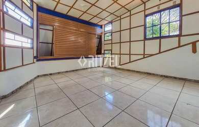 Imagem: O apartamento possui 3 Dormitórios, 1 Banheiro, 1 Vaga na garagem