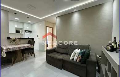 Imagem: O apartamento possui 2 Dormitórios, 1 Banheiro, 1 Vaga na garagem