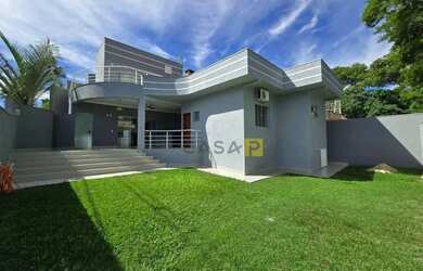 Imagem: A casa em condomínio possui 3 Dormitórios, 3 Banheiros, 4