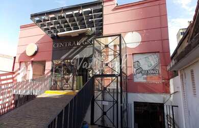 Imagem: O depósito possui 704m² de Área e está localizado em Centro