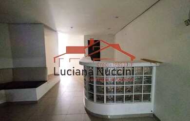 Imagem: O depósito possui 1 Vaga na garagem, 145m² de Área e está