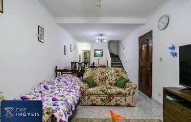 Imagem: A casa possui 3 Dormitórios, 1 Banheiro, 4 Vagas na garagem