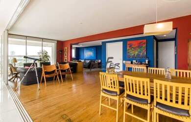 Imagem 2: Apartamento espaçoso com planta perfeita e linda vista no Alto da Lapa