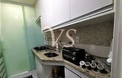 Imagem: O apartamento possui 3 Dormitórios, 1 Banheiro, 1 Vaga na garagem