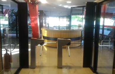 Imagem: O depósito possui 1 Vaga na garagem, 40m² de Área e está