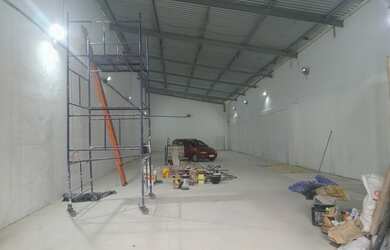 Imagem: O depósito possui 450m² de Área e está localizado em Olaria