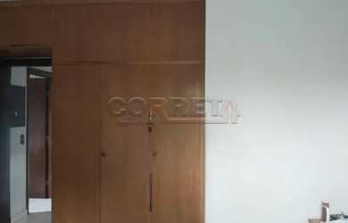 Imagem: A casa possui 3 Dormitórios, 3 Banheiros, 2 Vagas na garagem