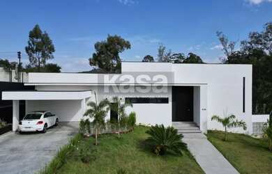 Imagem 2: Casa à venda no Condomínio Residencial Campos do Conde em Bragança...