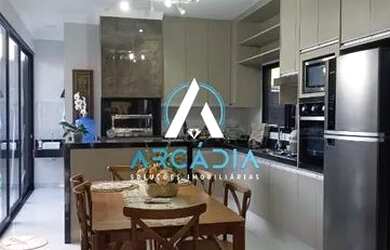 Imagem: A casa em condomínio possui 3 Dormitórios, 2 Banheiros, 2