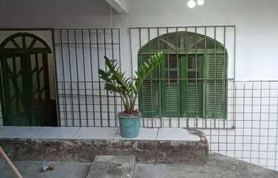 Imagem: A casa possui 1 Dormitório, 1 Banheiro, 45m² de Área e está