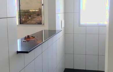 Imagem: O apartamento possui 2 Dormitórios, 1 Banheiro e 1 Vaga na